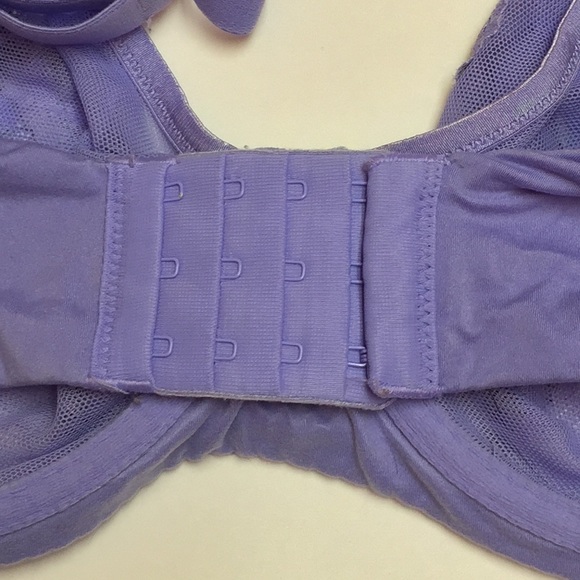 Victoria Secret Underlined Demi 38DDD 
Lavender - Picture 6 of 8